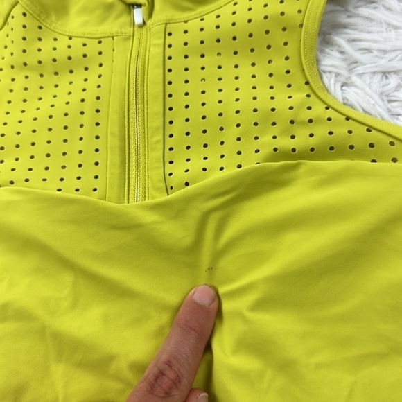 Lululemon Unleash Strength Bra *Medium Support, B/C Cup Yellow Serpentine - Picture 2 of 5